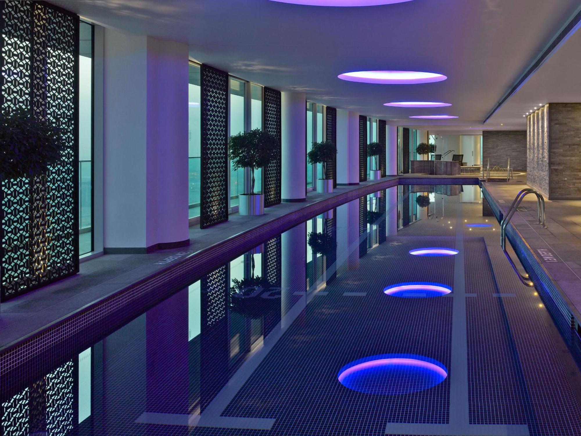 Intercontinental Residence Suites Dubai Festival City By Ihg Εξωτερικό φωτογραφία The pool at the InterContinental London The O2