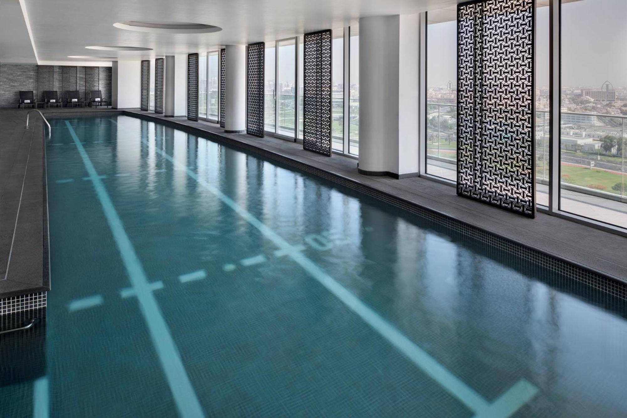 Intercontinental Residence Suites Dubai Festival City By Ihg Εξωτερικό φωτογραφία The pool at the Address Downtown Dubai