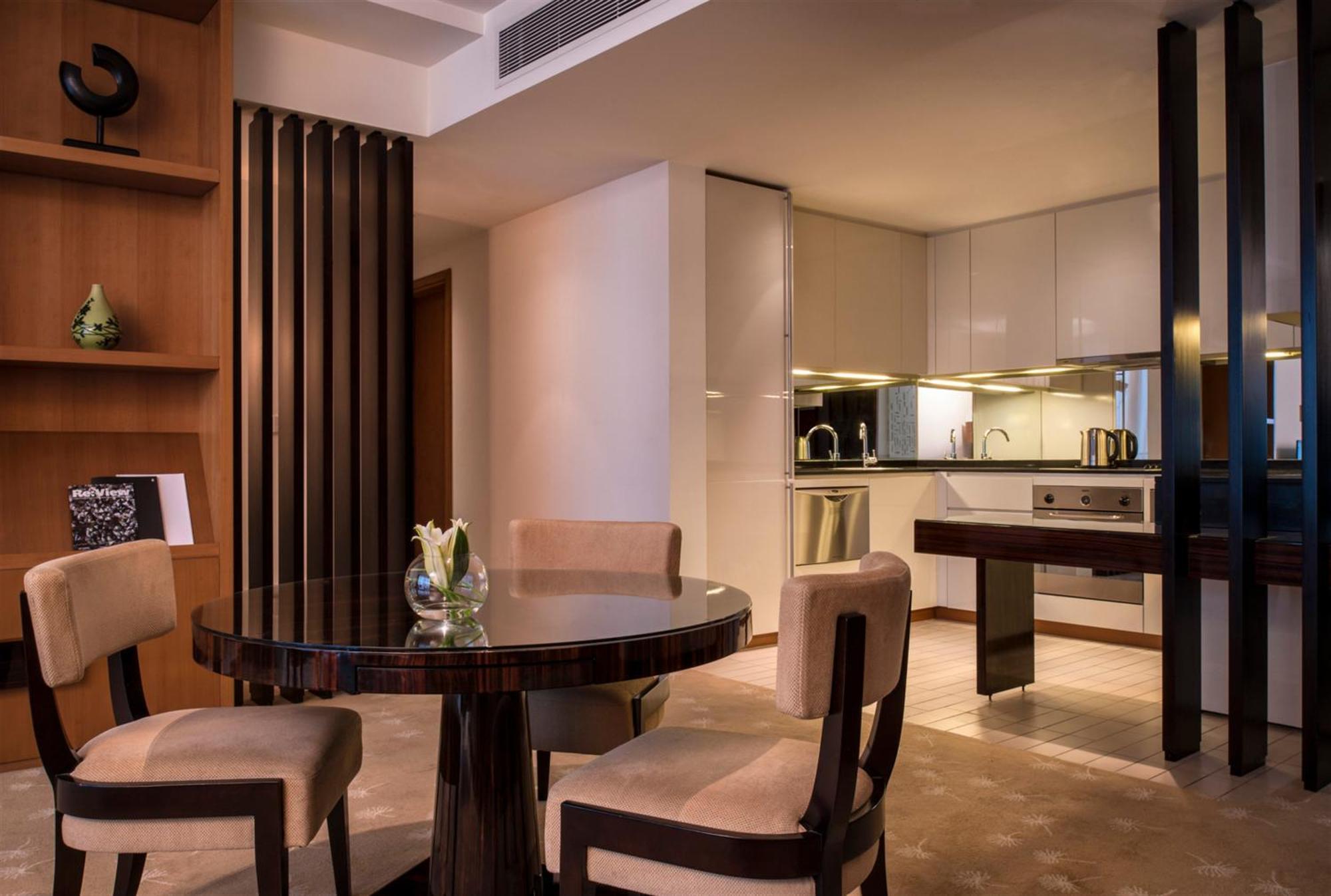 Intercontinental Residence Suites Dubai Festival City By Ihg Εξωτερικό φωτογραφία A suite at the hotel