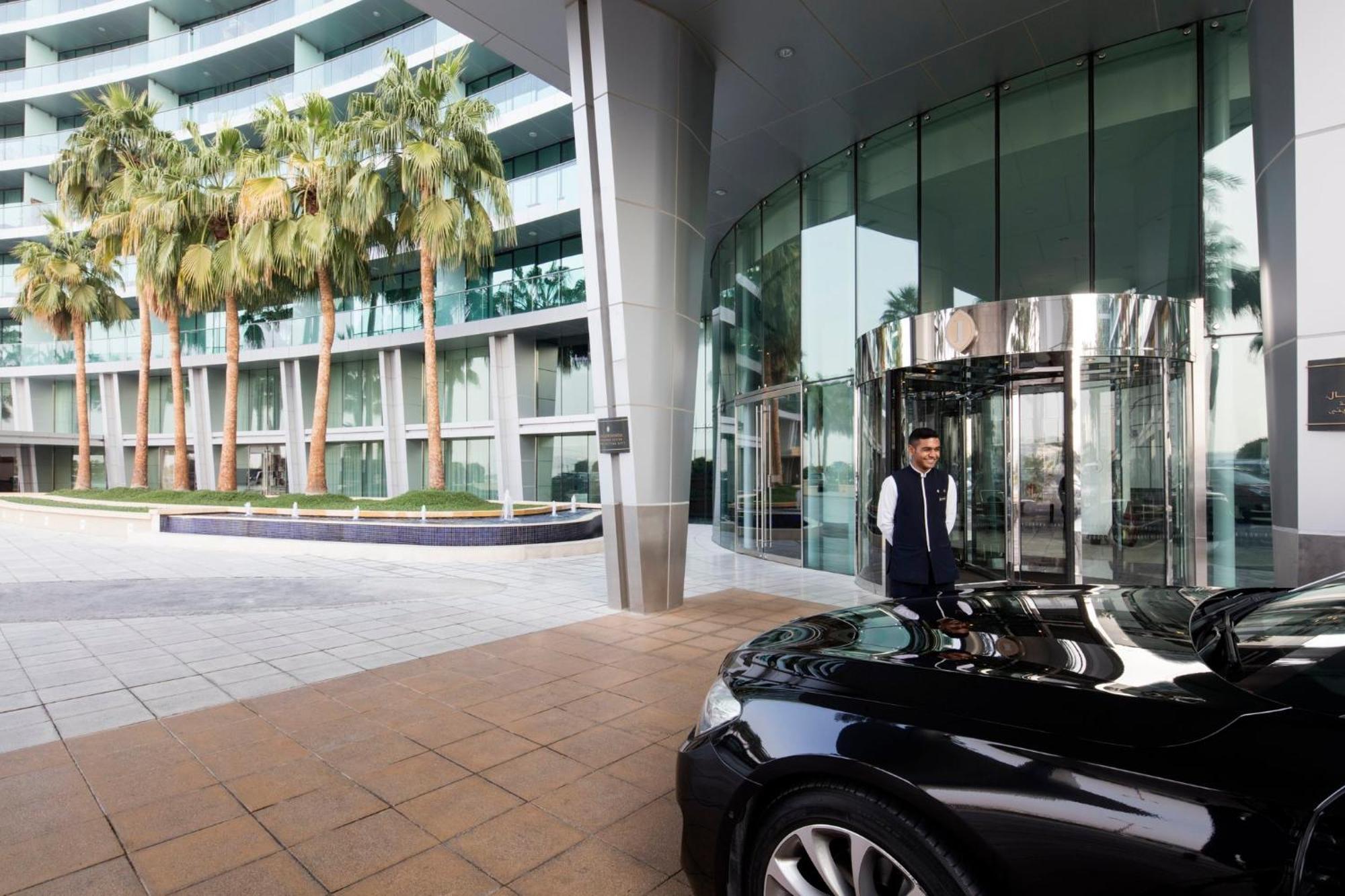 Intercontinental Residence Suites Dubai Festival City By Ihg Εξωτερικό φωτογραφία Entrance of the hotel